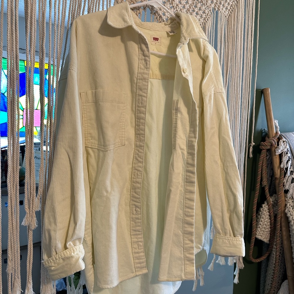 Levi’s Pastel Yellow Cardigan